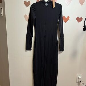 Skims Fits Everybody Crew Neck long sleeve dress black NWT size M